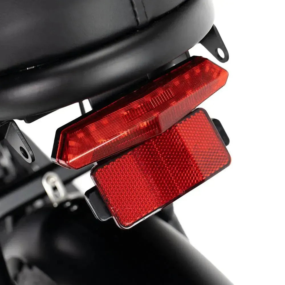 v8 max reflector